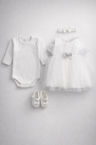 SET DE BOTEZ CLASIC DIN TUL CU MODEL FLUTURI BABYSHAH A29