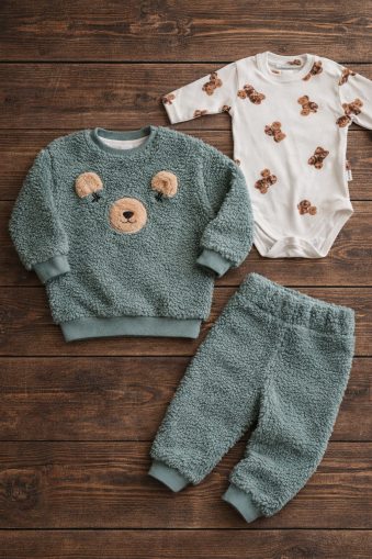 Costum de pluș BYMURAT 6/24 cu față de urs A38