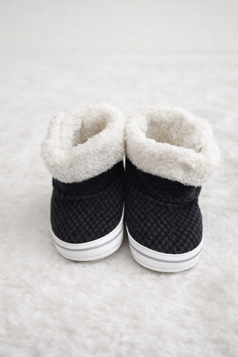 Încălțăminte blănoasă pentru mărimile 0-3-6-9-12 luni A19