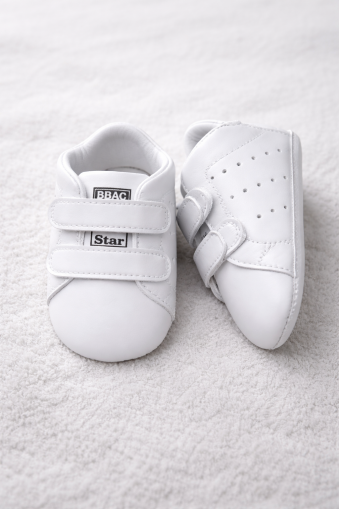 Încălțăminte sport cu închidere velcro 0-3-6 luni A19