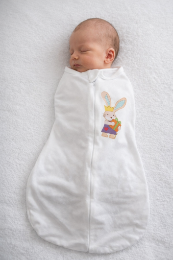 BEBEKEVİ – Sac de înfășat pentru bebeluși, cu fermoar, 0–6 luni A16