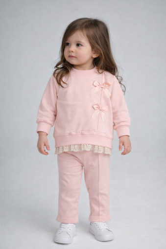 Costum din două piese BYMURAT 9/24 luni cu două funde din ghipură A28