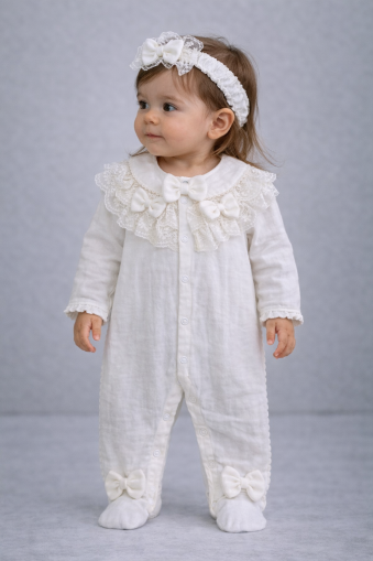Kardesler Salopetă din Muselină pentru Copii 1–3 Ani, cu Guler din Dantelă A74