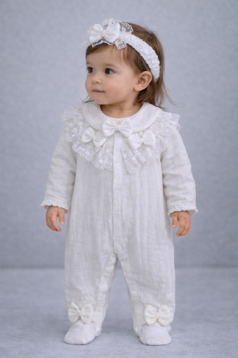 Kardesler Salopetă din Muselină pentru Copii 1–3 Ani, cu Guler din Dantelă A74