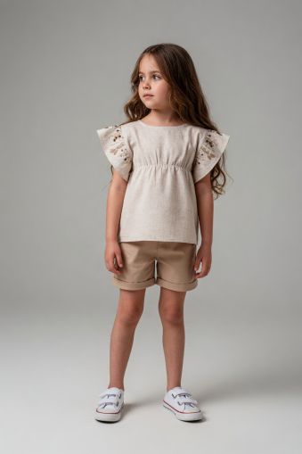 PAMPALKIDS Set copii 6–9 ani cu pantaloni scurți și mâneci brodate A60