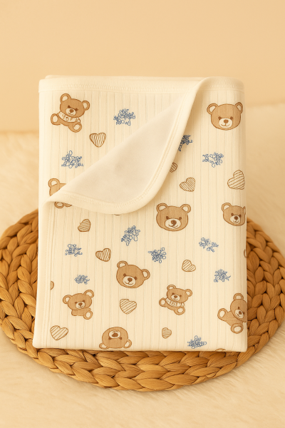 Pătură din bumbac pieptănat cu un singur strat, 85x75 cm, cu model de ursuleț de pluș A10