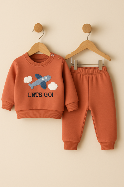 SET DE BEBELUȘI BABY GO 6/24 LUNI CU IMPRIMARE DE AVION A32