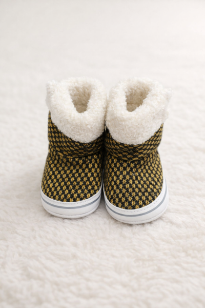 Încălțăminte blănoasă pentru mărimile 0-3-6-9-12 luni A19