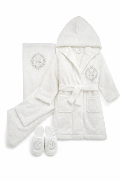 Set Halat de Baie pentru Bebeluși 0–3 Luni, cu Coroană Brodată A76